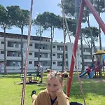 Divjaka Resort *