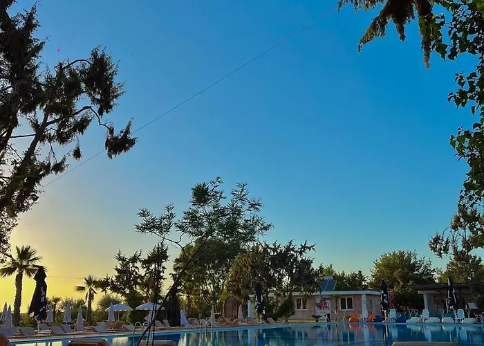 Divjaka Resort * Divjake